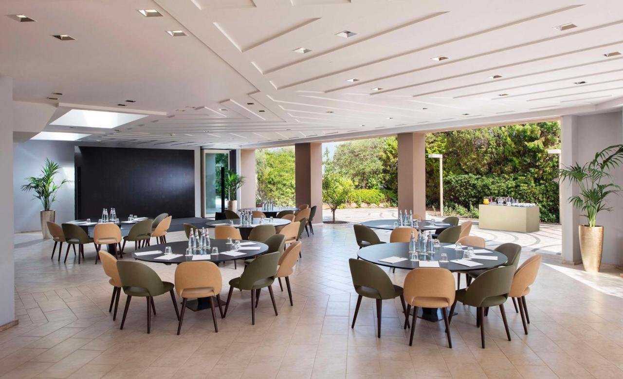 Baia Di Chia Resort Sardinia, Curio Collection By Hilton Exterior foto
