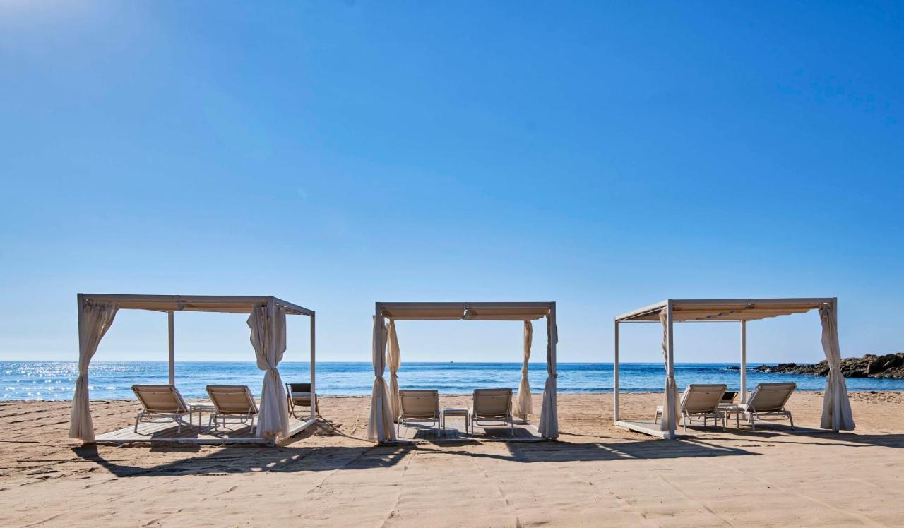 Baia Di Chia Resort Sardinia, Curio Collection By Hilton Exterior foto