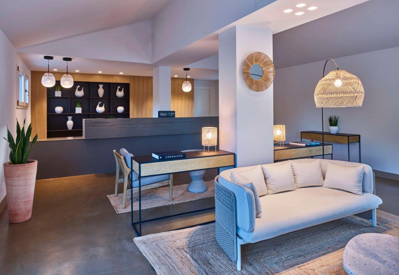 Baia Di Chia Resort Sardinia, Curio Collection By Hilton Exterior foto