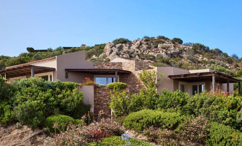 Baia Di Chia Resort Sardinia, Curio Collection By Hilton Exterior foto